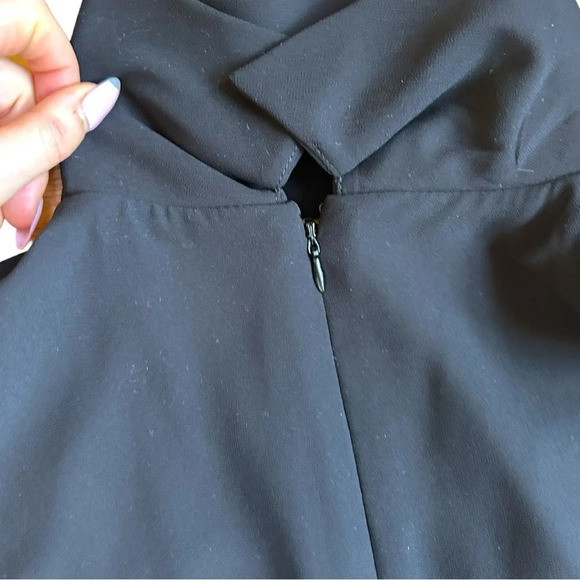 Vince Camuto Black VNeck Cutout Choker Collar chiffon cold shoulder dress Size 4 - Picture 11 of 14